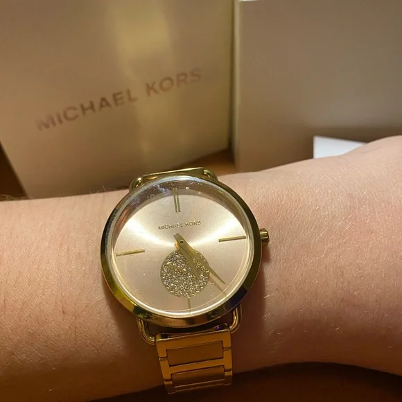 Michael Kors Women's Portia Stainless Steel Bracelet Watch 36mm. *NEVER WORN* - Picture 9 of 11